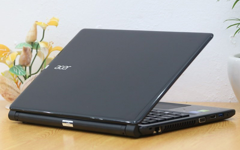 Cho thuê Laptop Acer E1-470 core i3